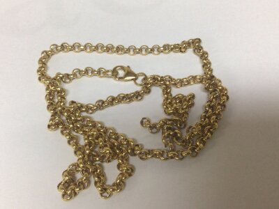 A 9carat gold belcher link necklace (broken link) weight 8.5g