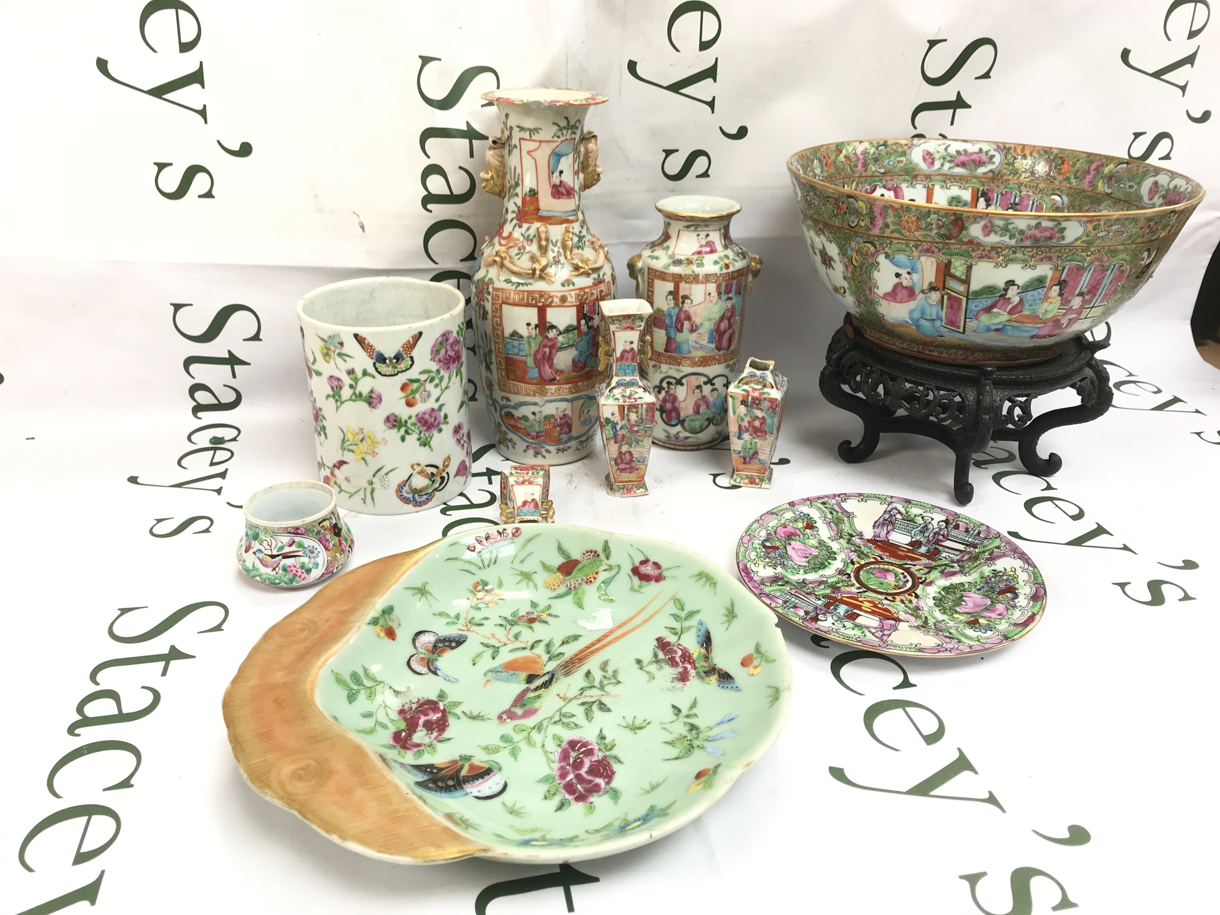 A collection of Chinese porcelain famille rose items including vases, dishes, bowl etc 