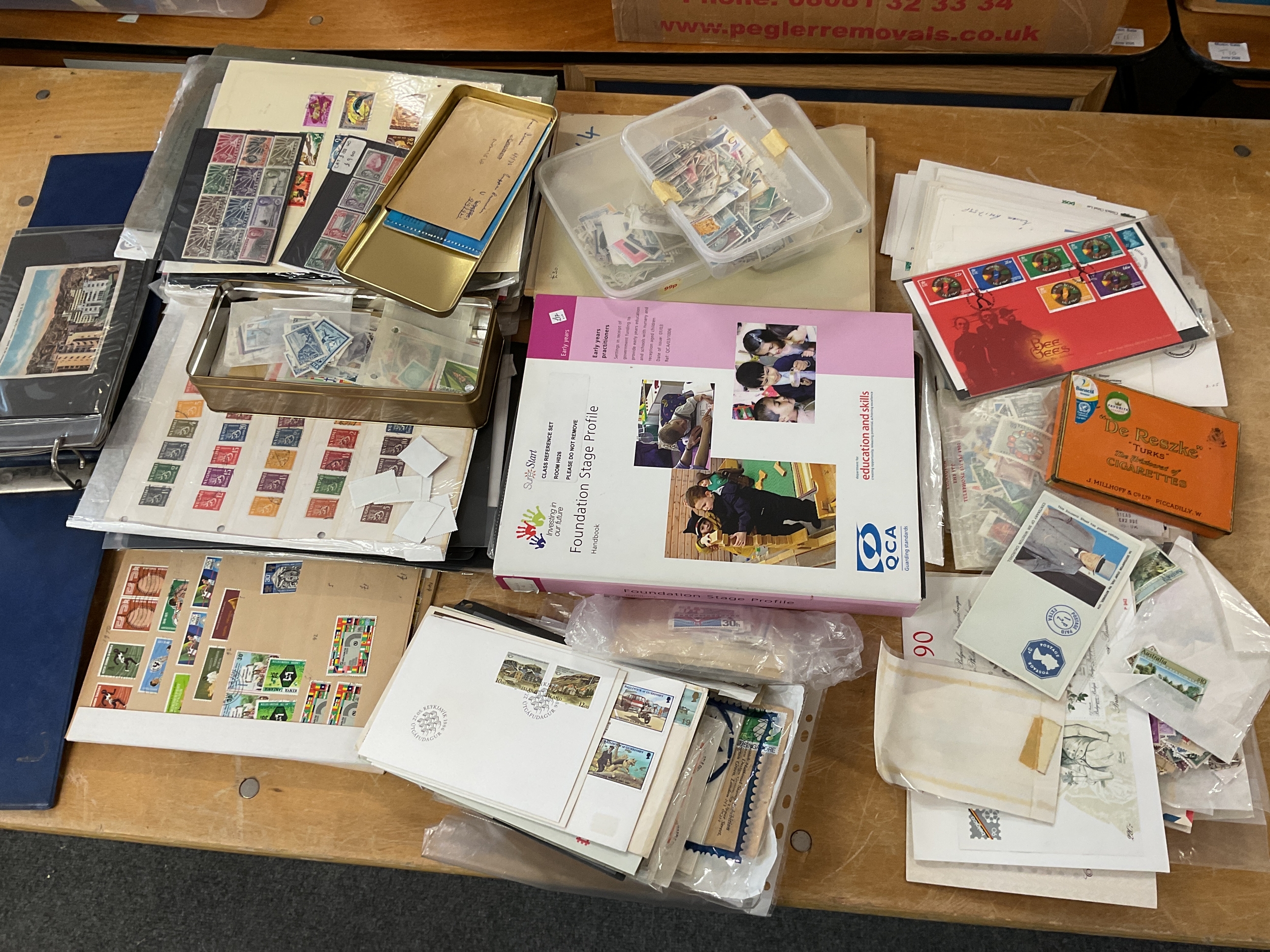 Loose stamps, leaves, FDCs and kiloware.