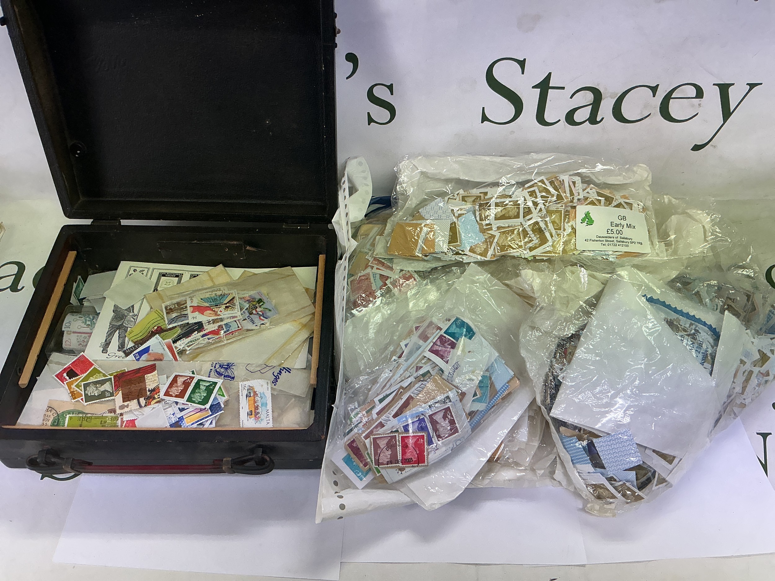 A large collection of used GB and world stamps. NO RESERVE