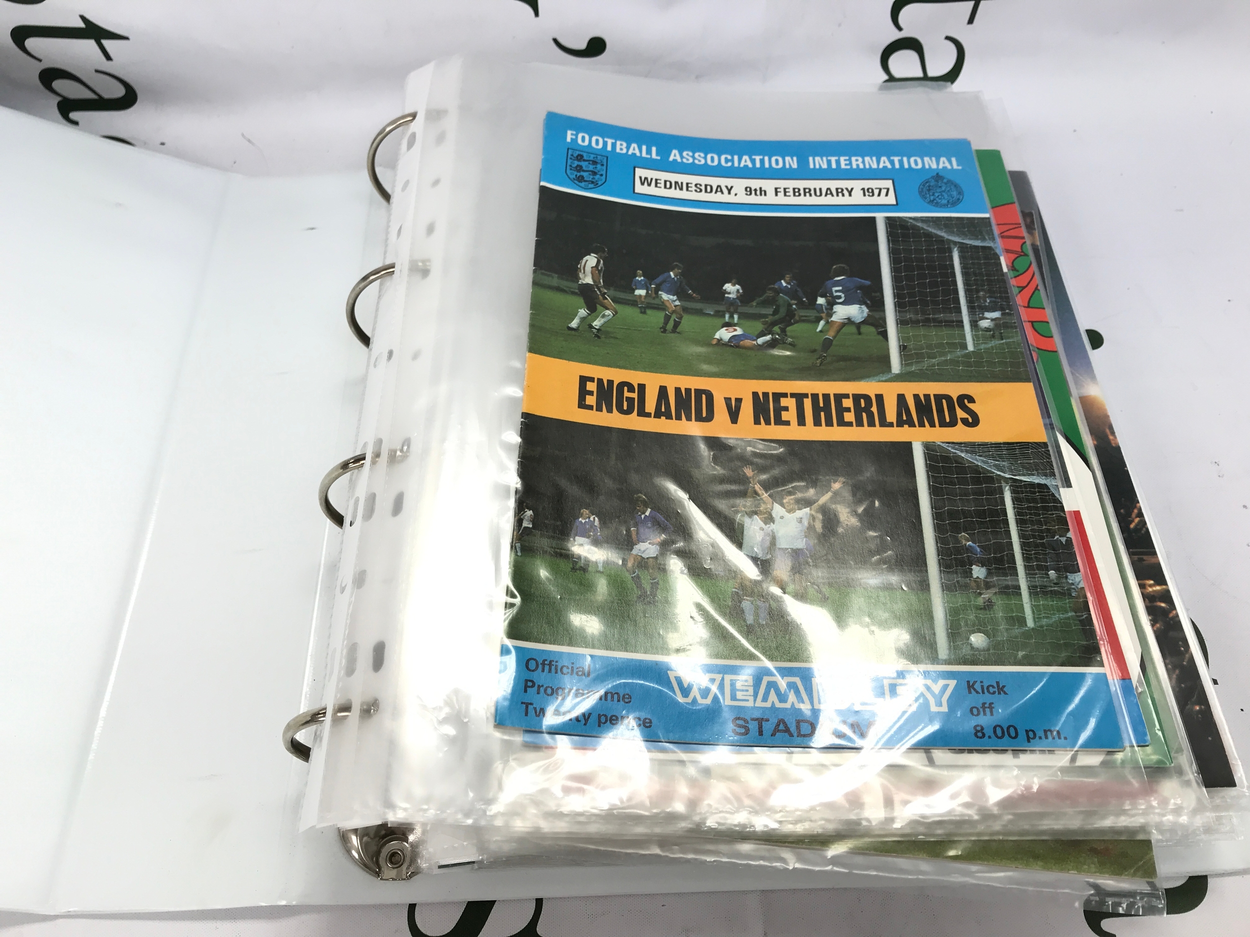 A folder of FA cup final programmes from 1950-1990 (37)