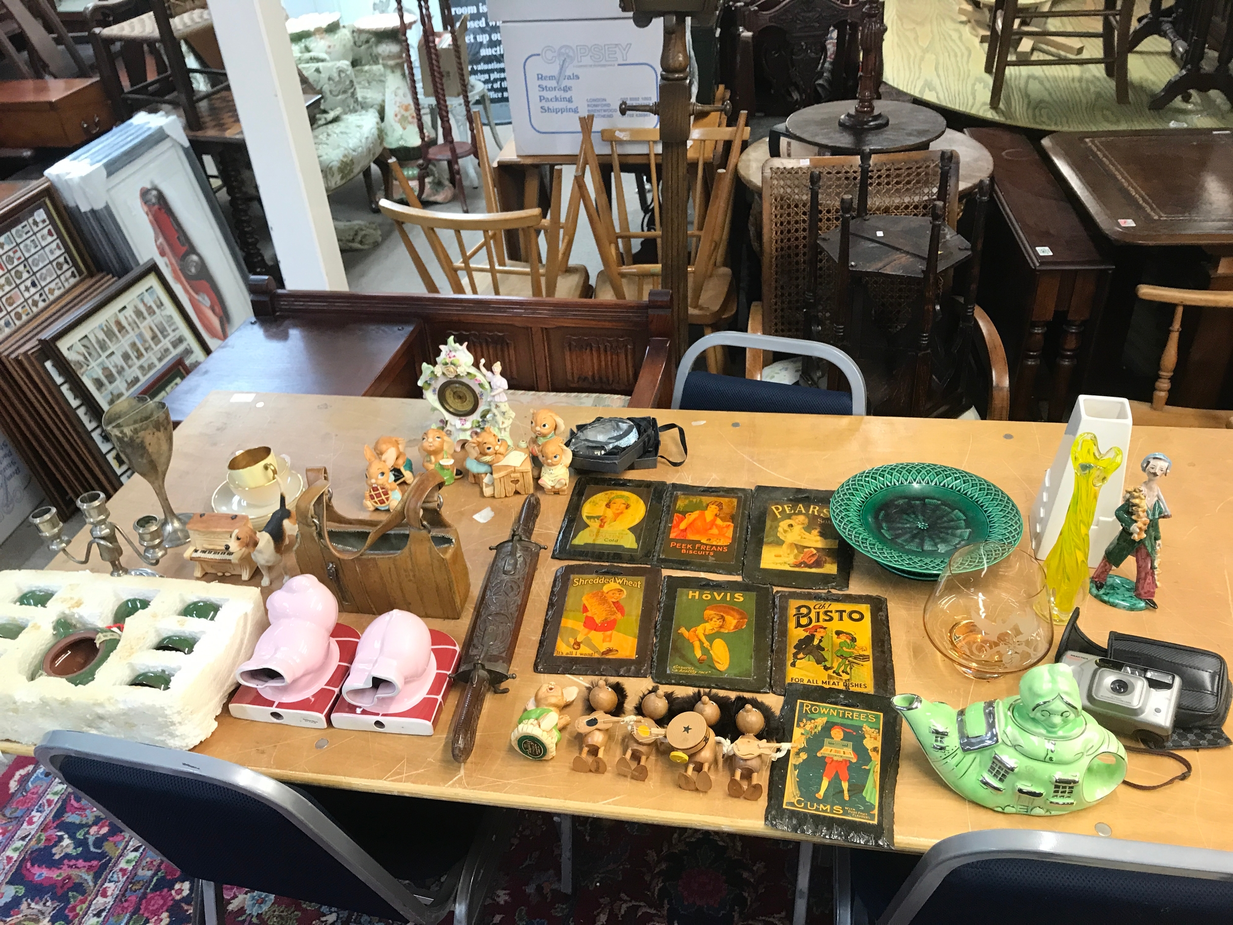 A Collection of assorted items including Pendelfin figures, oriental tea set, Indian tourist knife etc NO RESERVE
