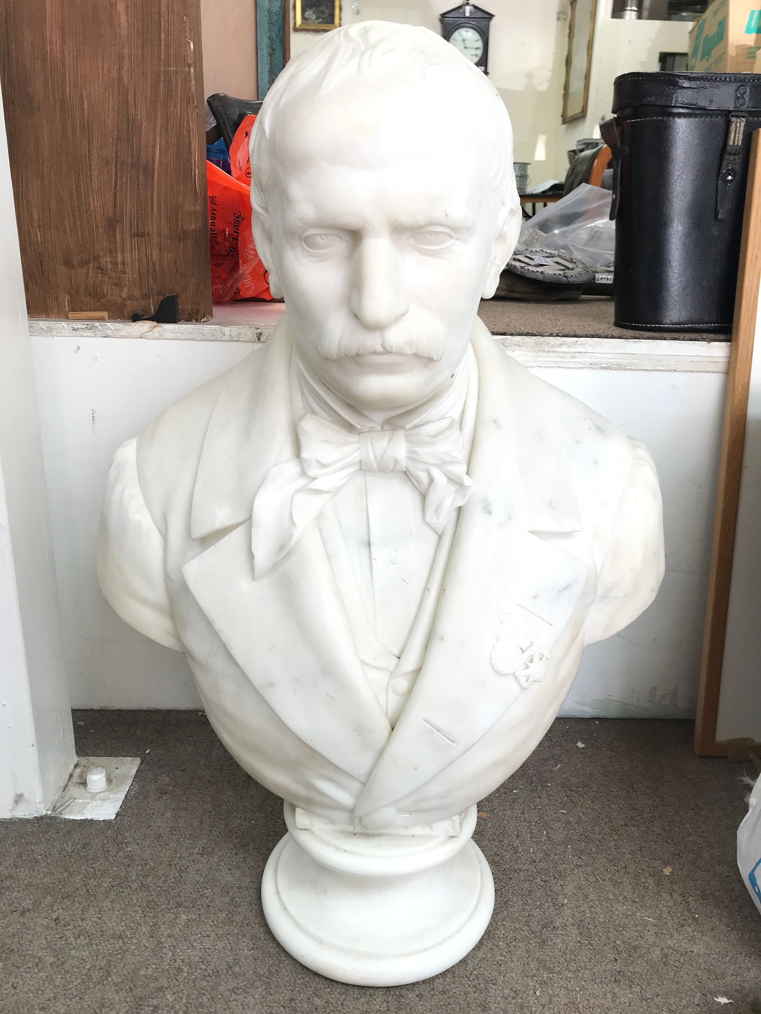 A marble bust by Italian artist signed Onofrio Buccini dated 1863 (1825–1896) of a gentleman with French WW1 medals to his chest. 74cm tall 