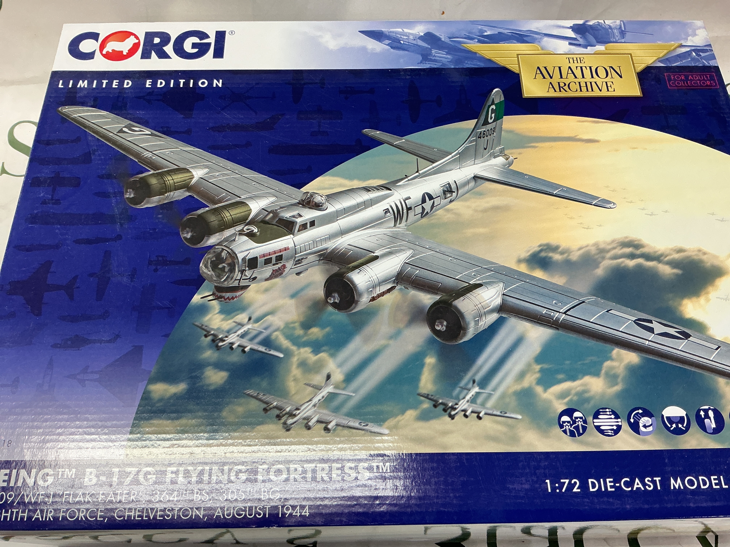 A Boxed Corgi Aviation Archive Boeing B-17G Flying Fortress #AA33318 1/72 Scale.
