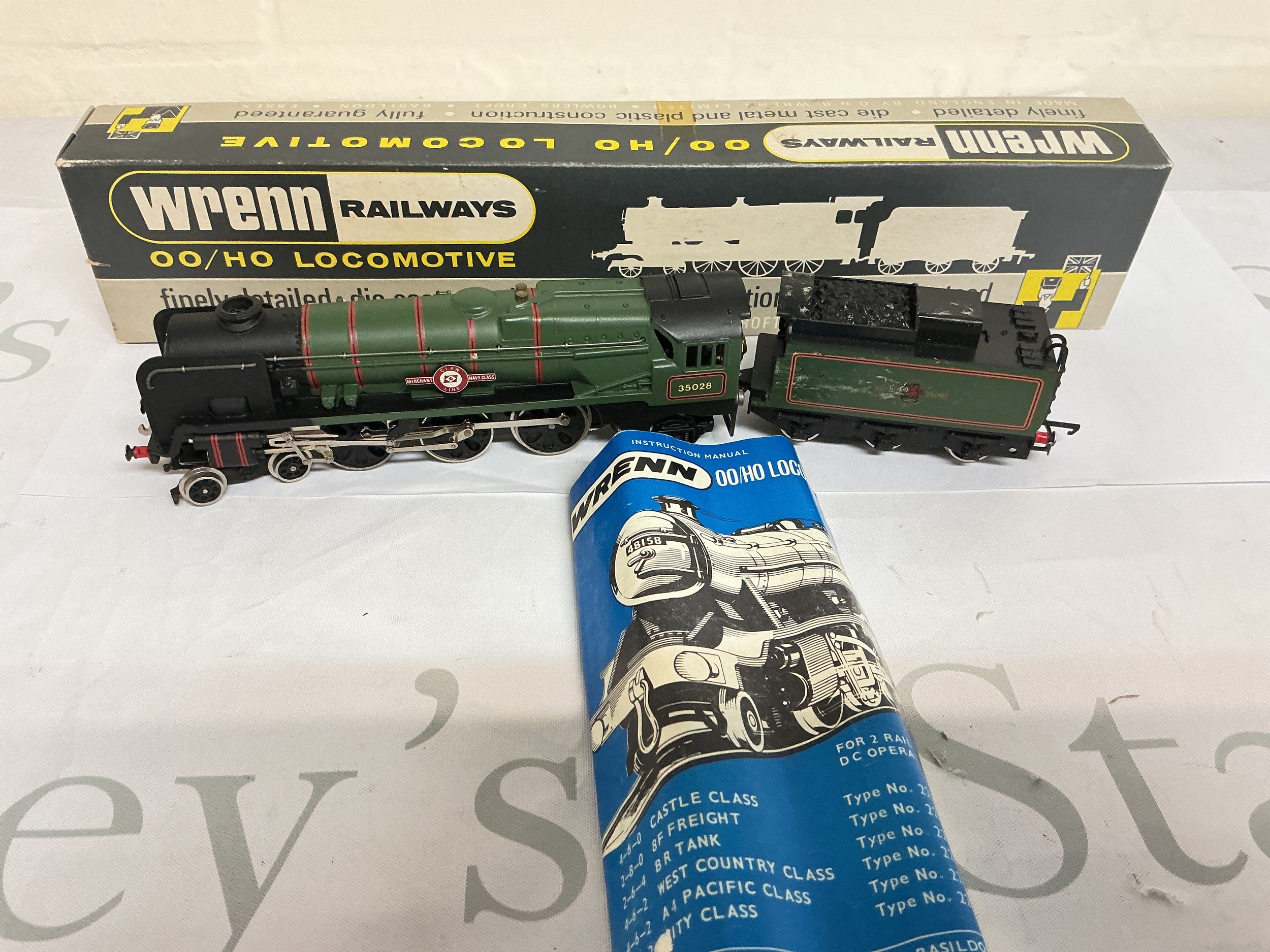 A Boxed Wrenn 00 Gauge 4-6-2 Clanline B.R. Green. #W2238. No Reserve.