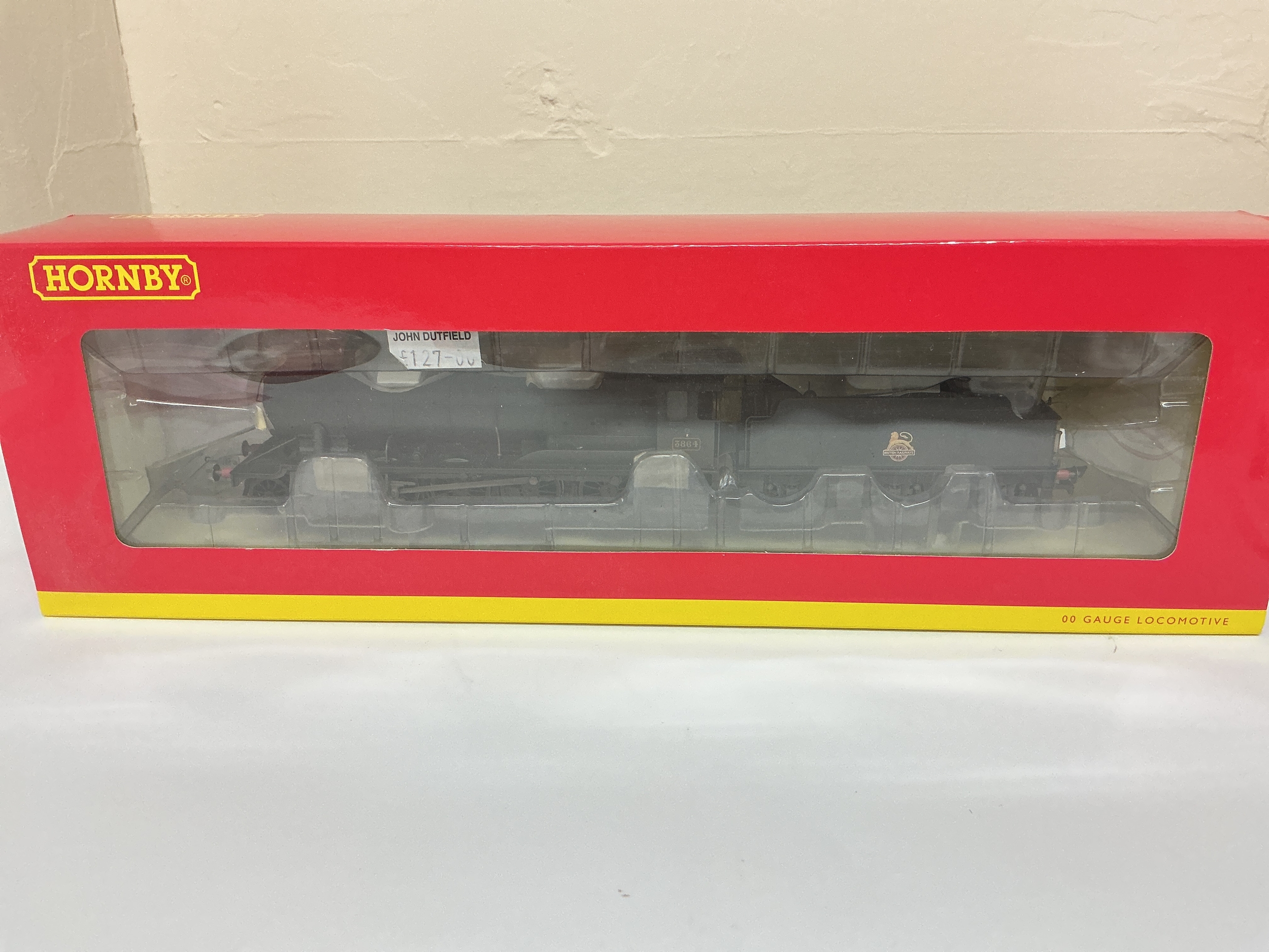 A Boxed Hornby 00 Gauge BR 38xx 3864 Weathered #R3006. DCC Ready No Reserve.