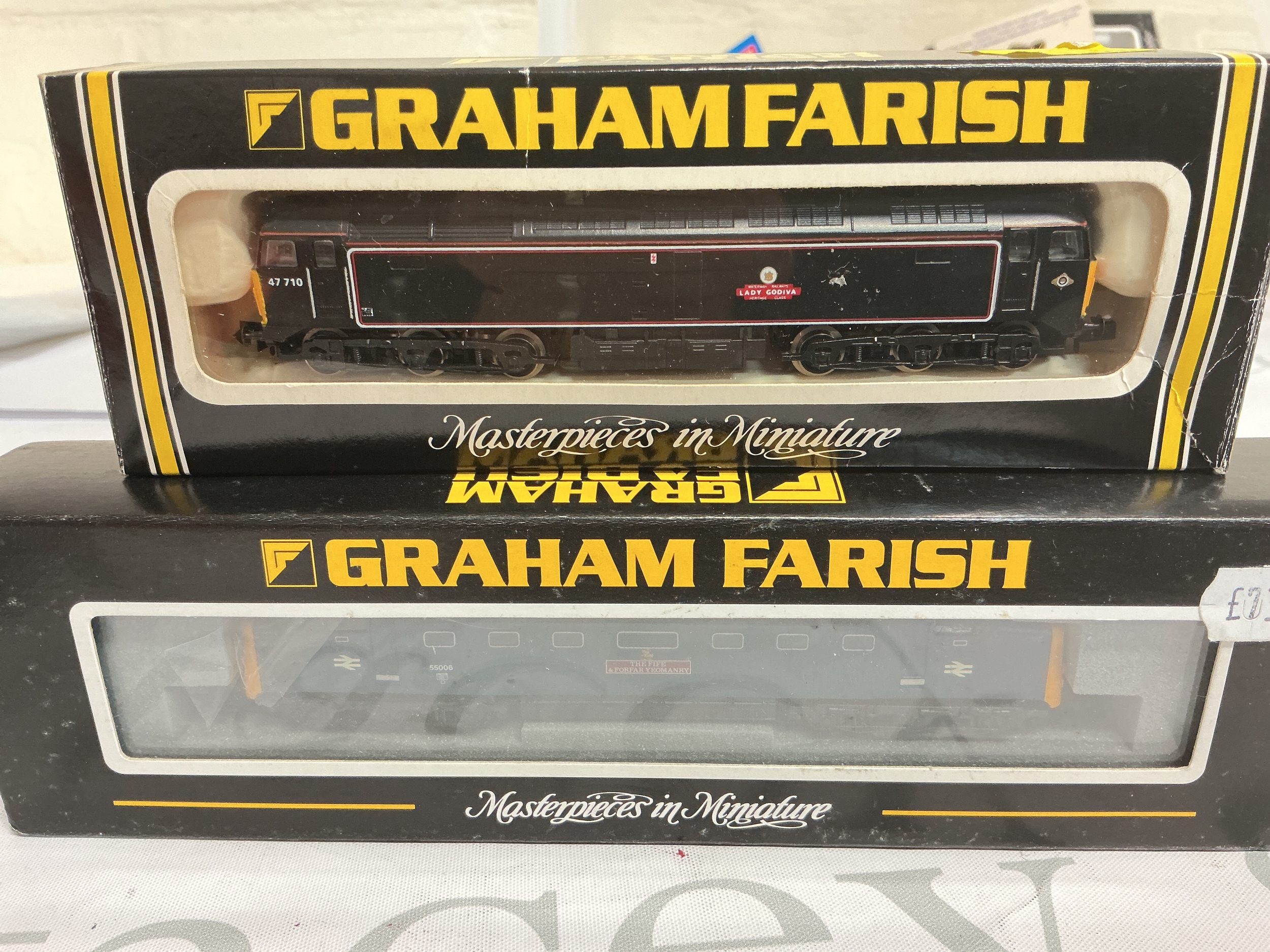2 X Boxed Graham Farish N Gauge Locomotives. A Class 55 55006 The Fife And Forfar Yeomanry #371276 And A Special Edition Class 47 Diesel Lady Godiva #8022. No Resrve.