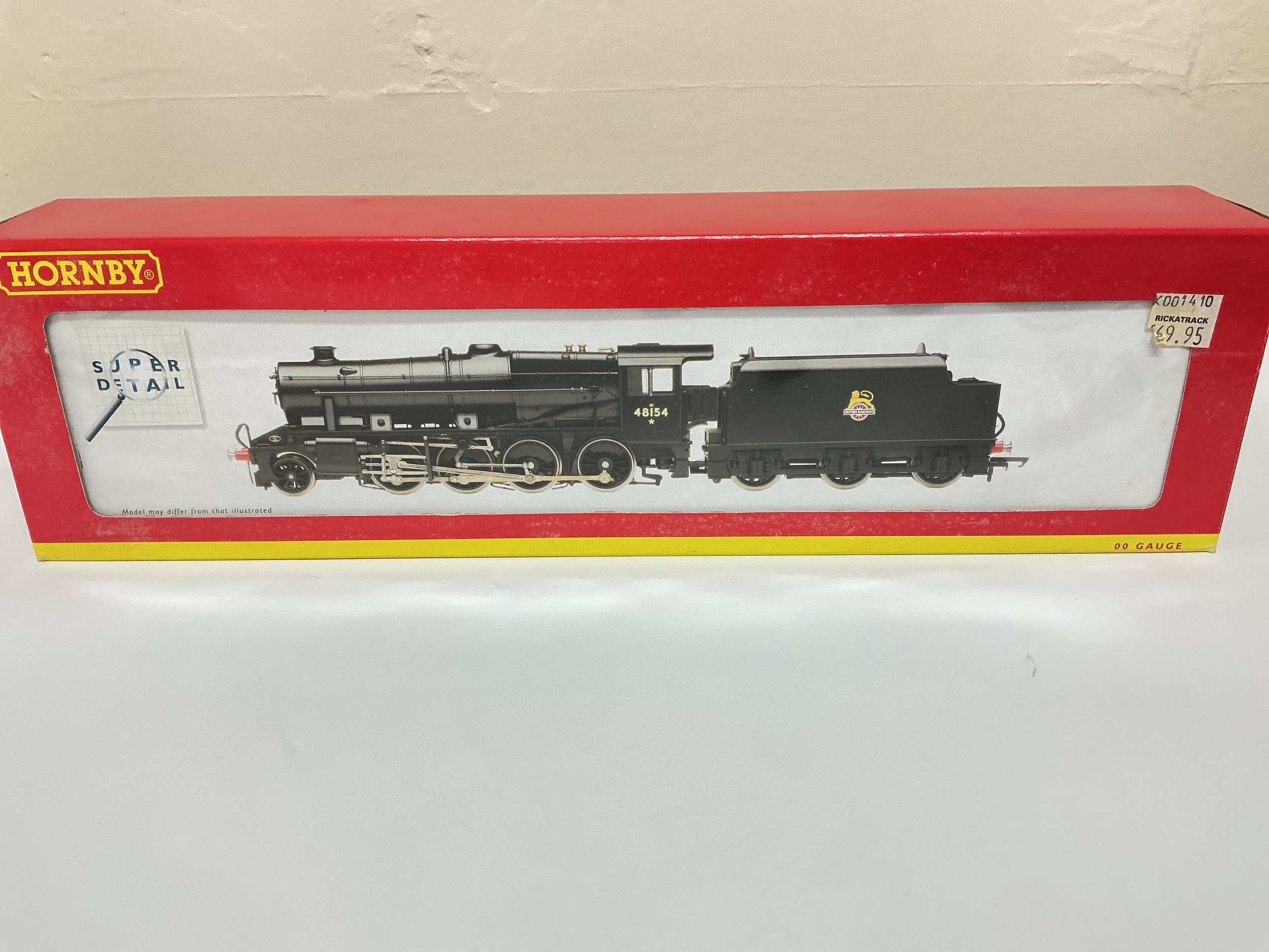 A Boxed Hornby 00 Gauge Class 8F Locomotive #BR 2-8-0 Loco #R2229. No Reserve.