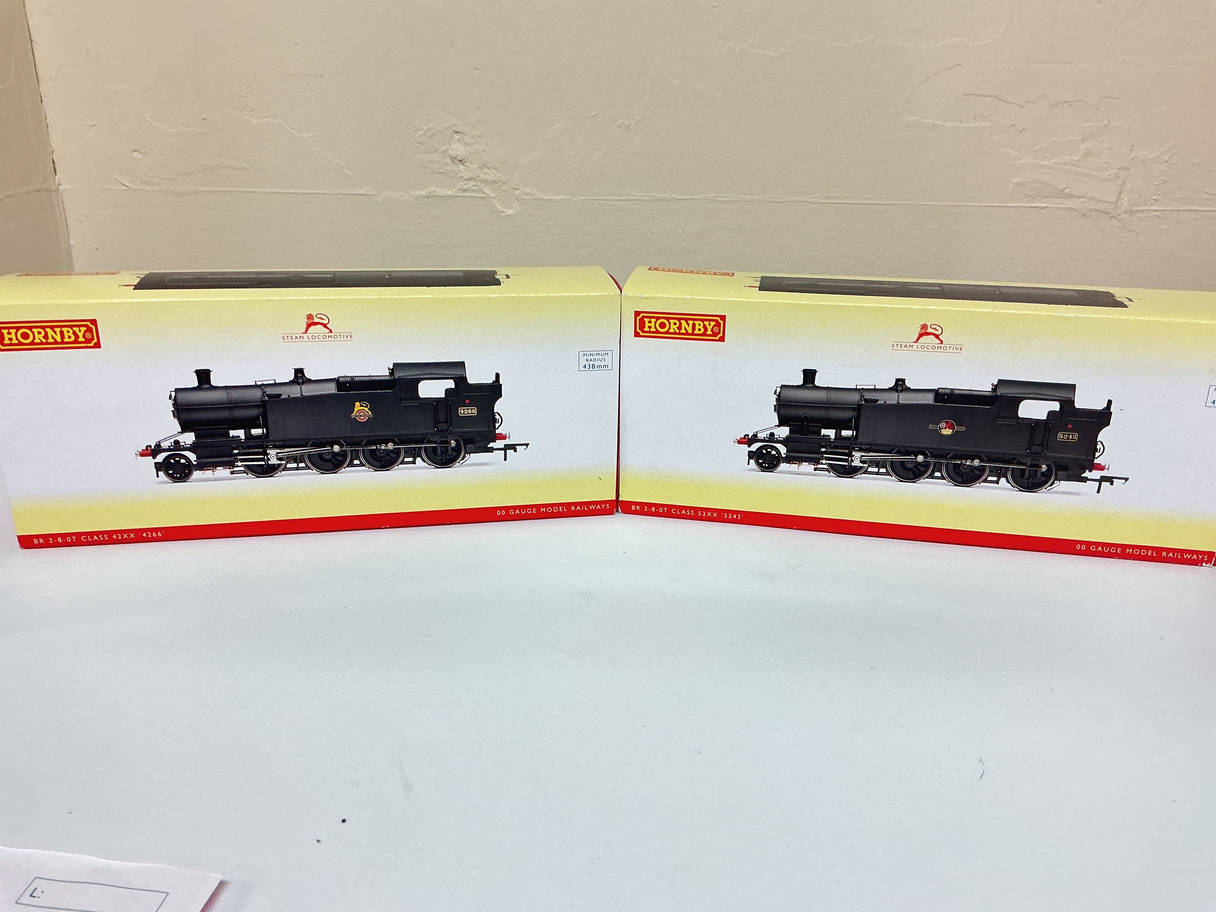 2 Boxed Hornby 00 Gauge Locomotives. A BR 2-8-0T Class 42XX 4266 #R3124X And BR 2-8-0T Class 52XX #R3126X. Both DCC Fitted. No Reserve.