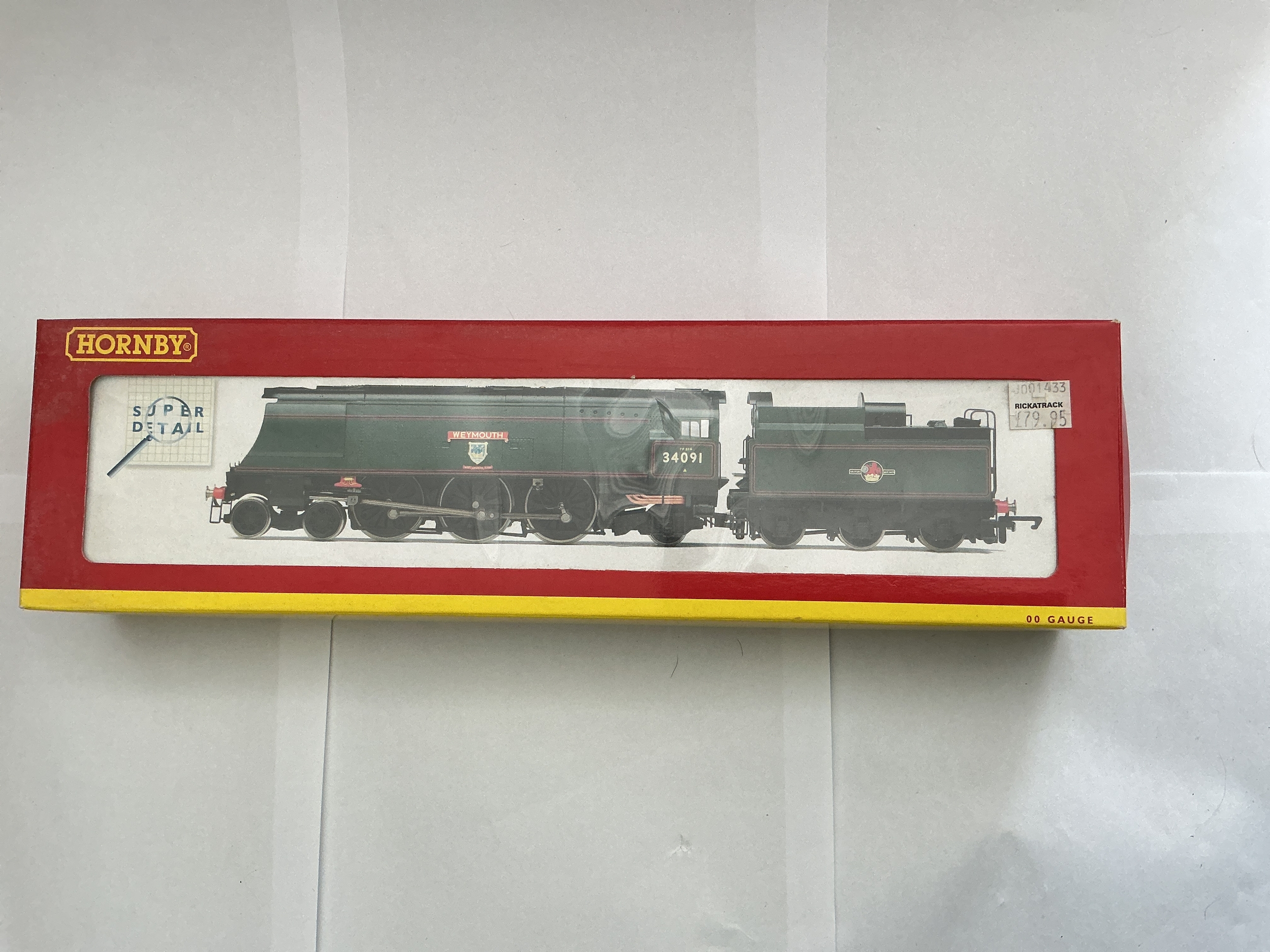 A Boxed Hornby Super Detail BR 4-6-2 West Country Class Weymouth 00 Gauge Locomotive. #R2282. No Reserve.