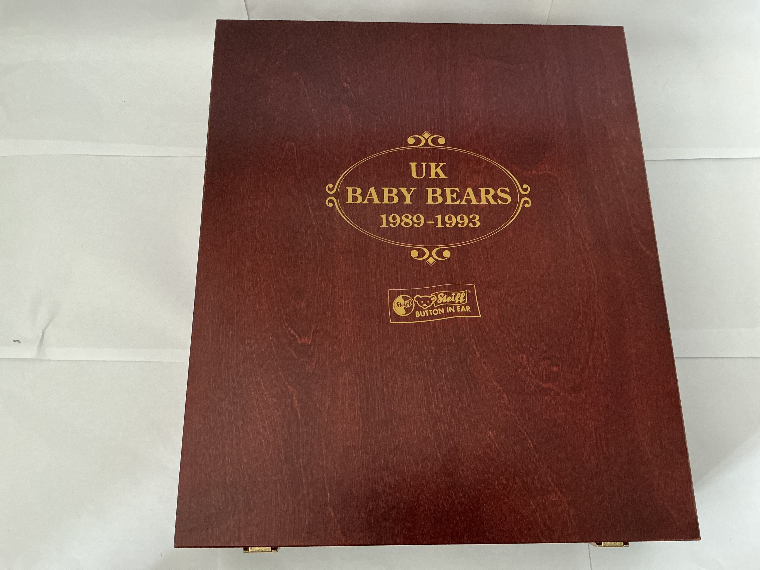 A Wooden Boxed Collection Of Five UK Baby Bears 1989-1993 Steiff Teddy Bears. No Reserve. 