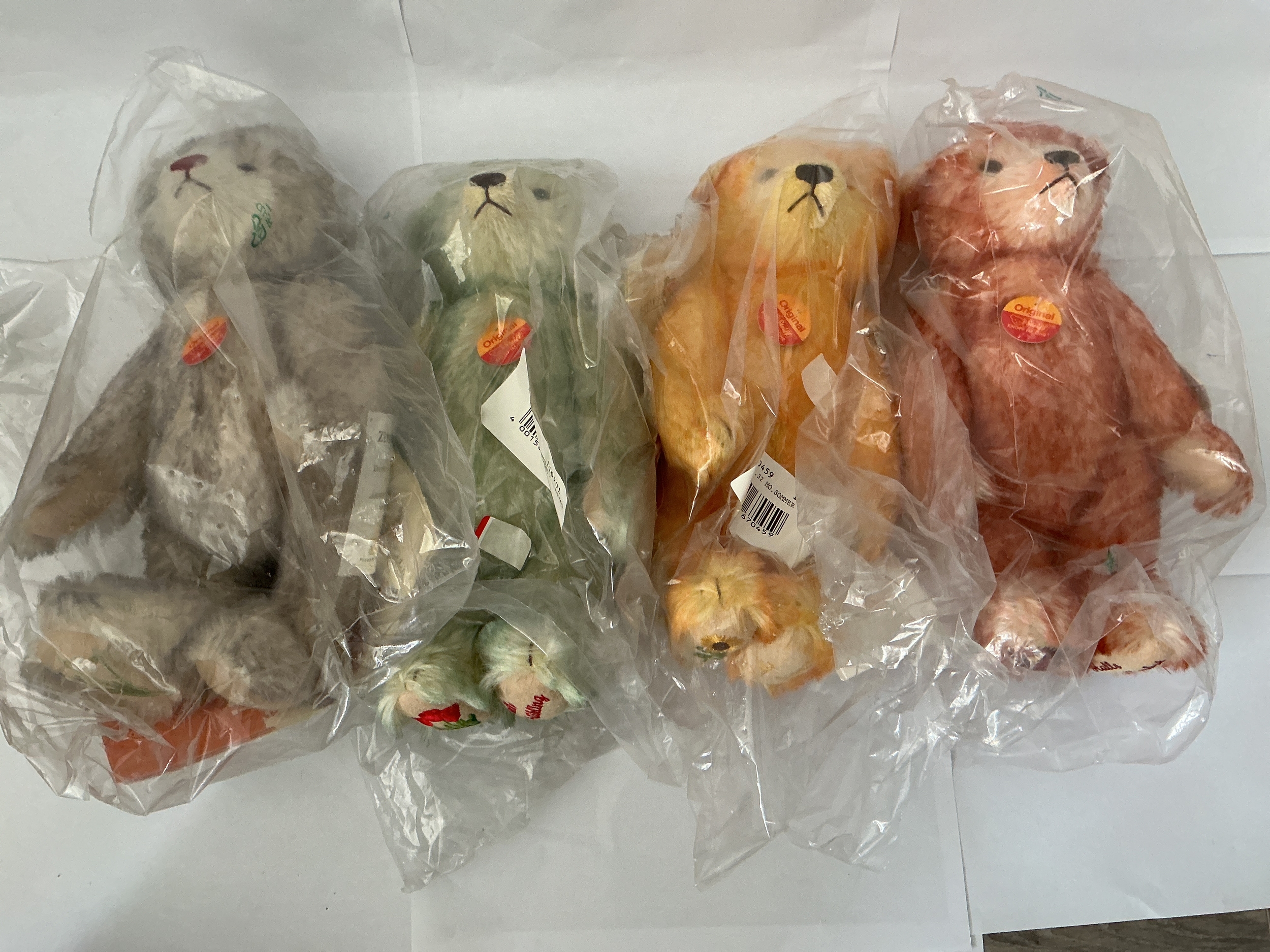 A Collection Of The Four Saisonset (Season Set) Steiff Teddy Bears. No Reserve. 