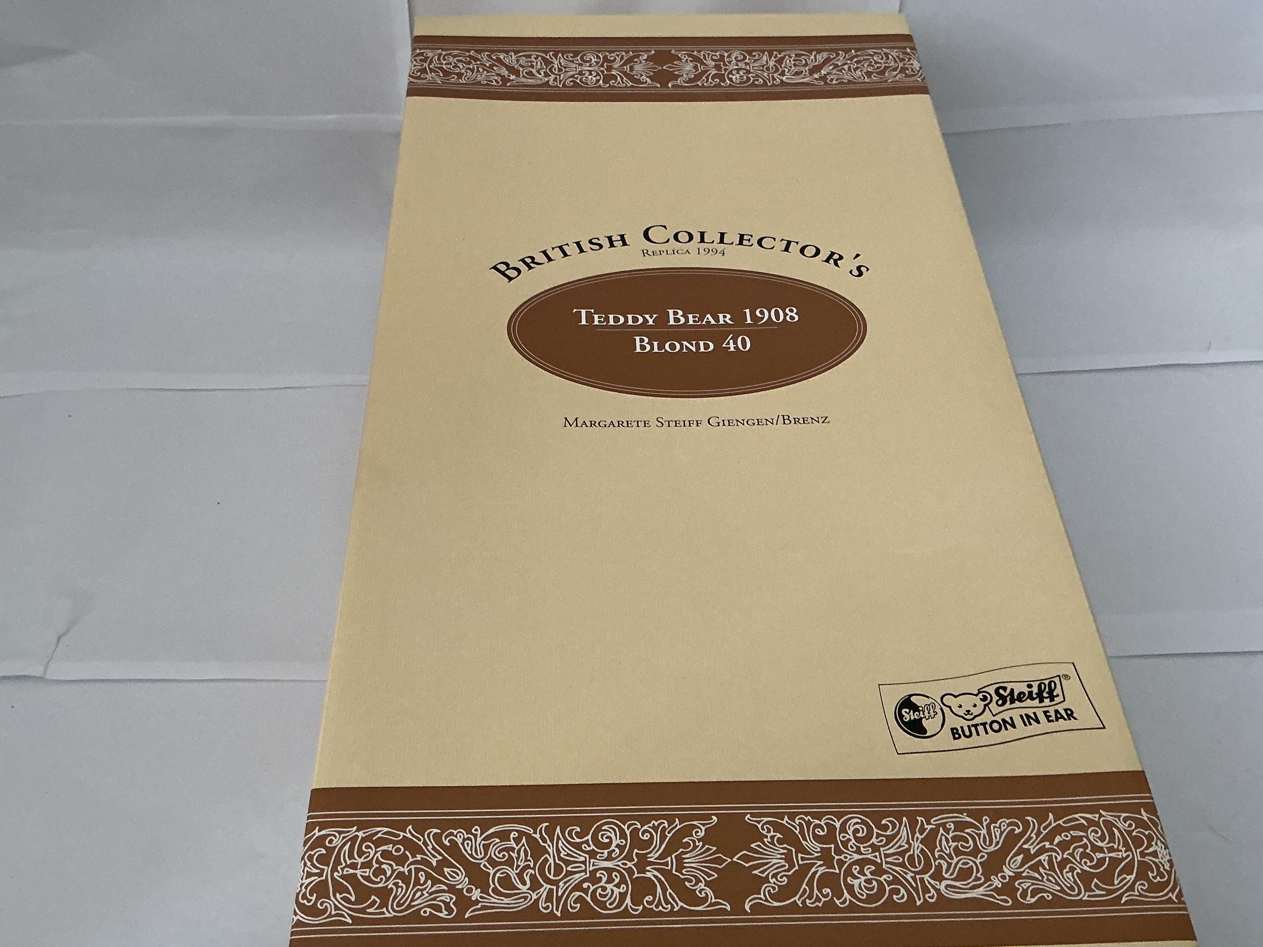 A Boxed British Collectors 1994 Replica of The Blond 40 1908 Steiff Teddy Bear. No Reserve. 