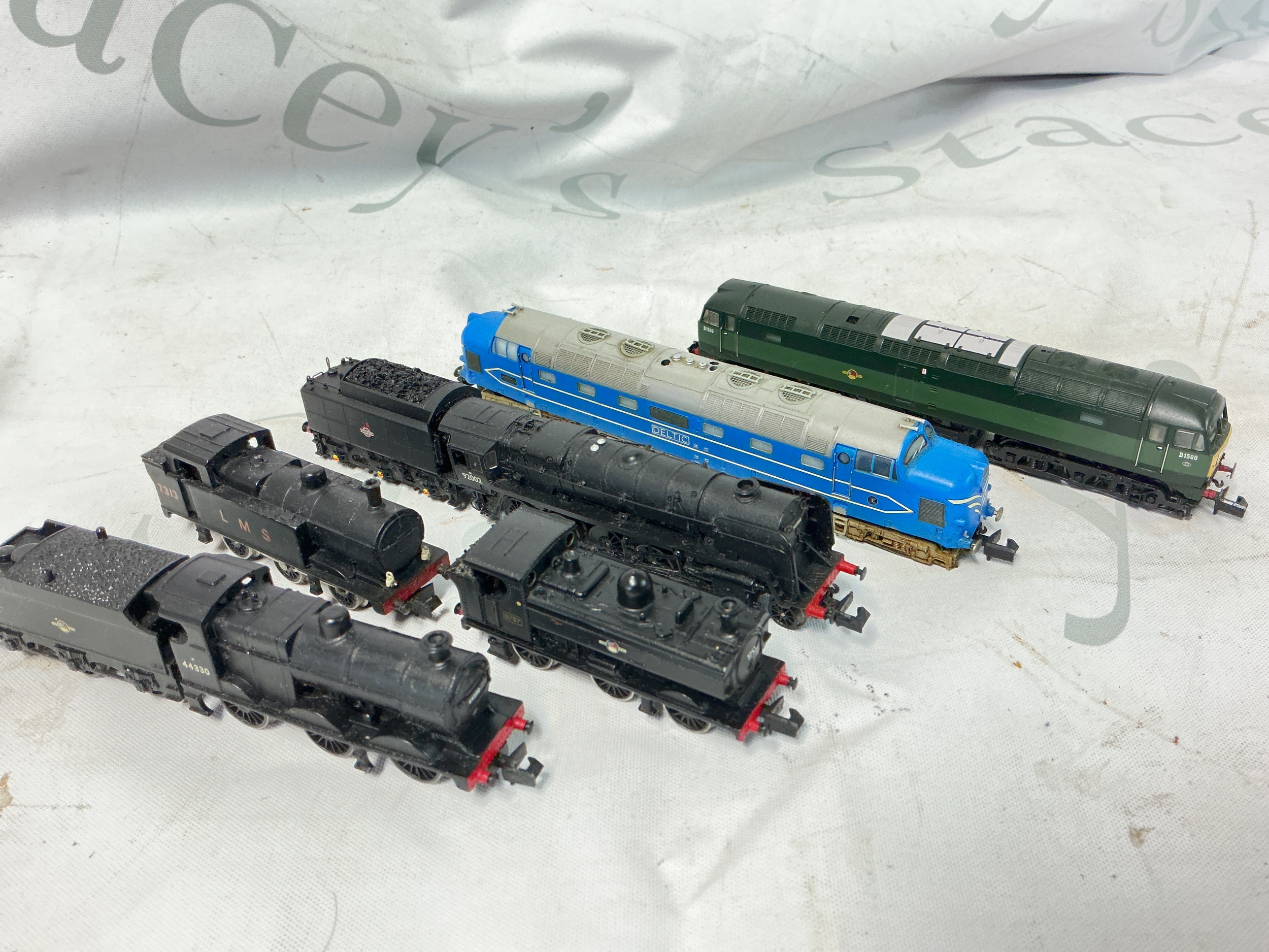 A Collection Of 6 N Gauge Locomotives Including Bachmann. No Reserve.
