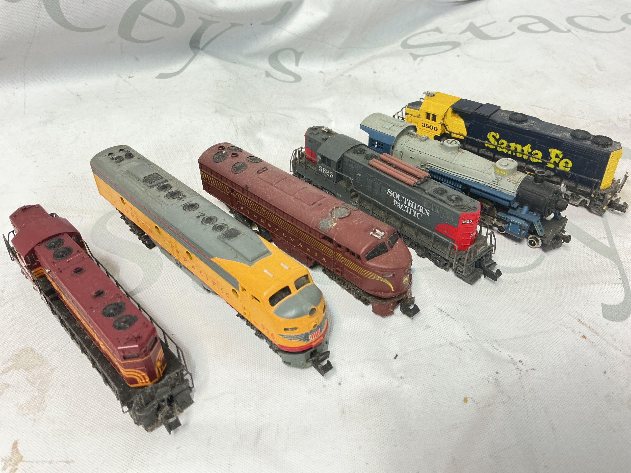 6 Boxed N Gauge Locomotives Including Atlas And Life-Like, No Reserve.