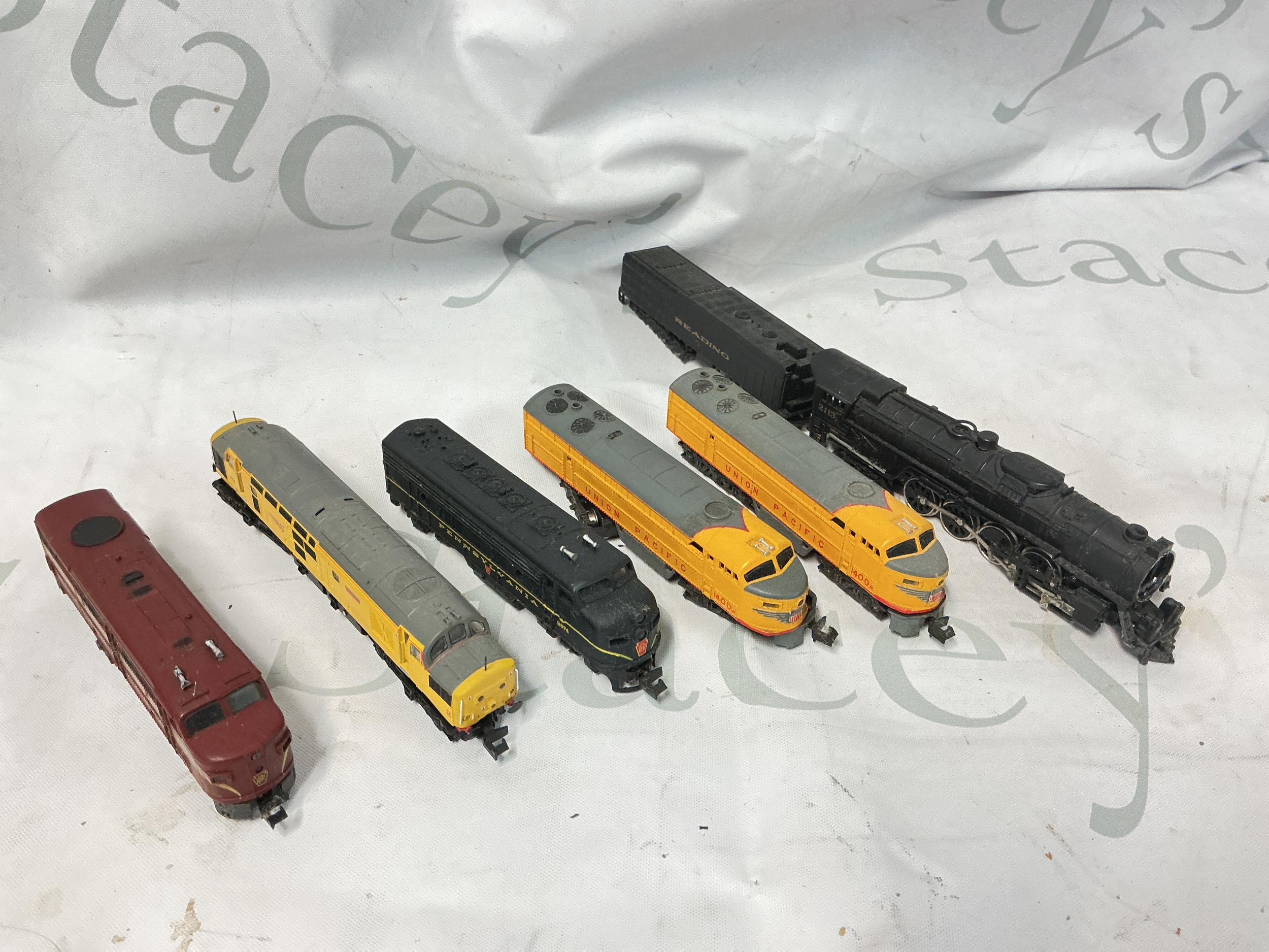 A collection Of 6 N Gauge Locomotives Including Bachmann, Life-Like, Atlas.