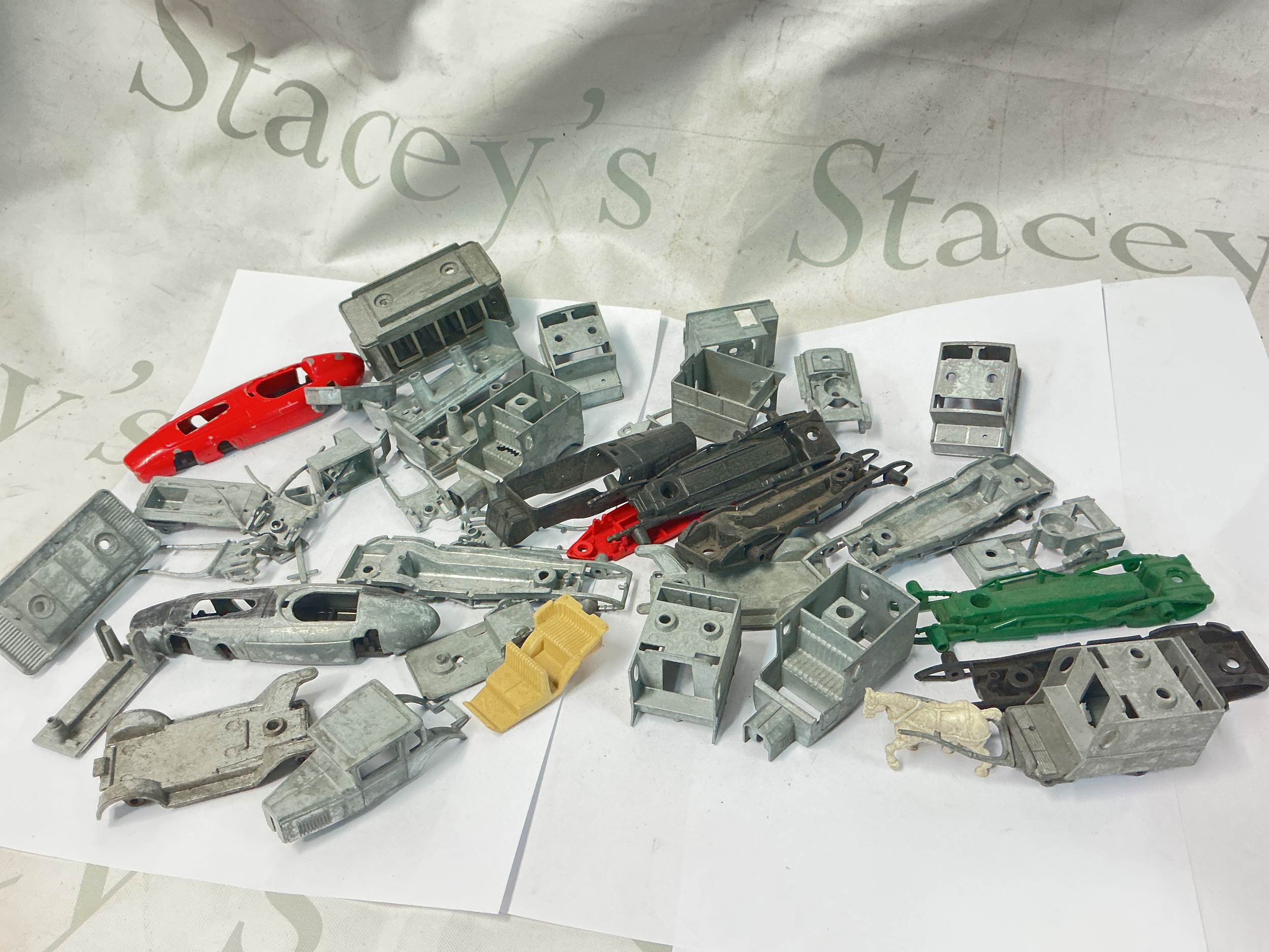 A Mix Of Lledo And Matchbox First Shot Metal And Plastic Parts And Assorted Other Pieces. 