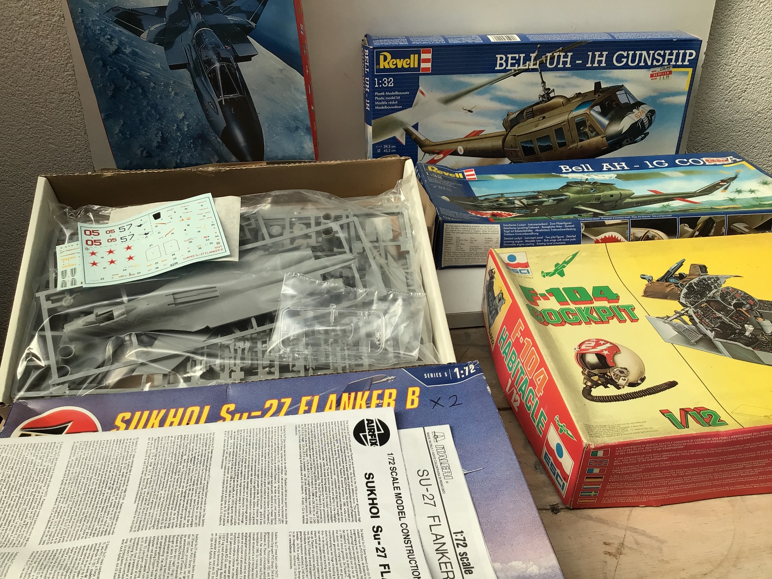 A bag containing boxed model aircraft kits in various scales.  Manufacturers include Revell, Airfix, ESCI etc.  no reserve
