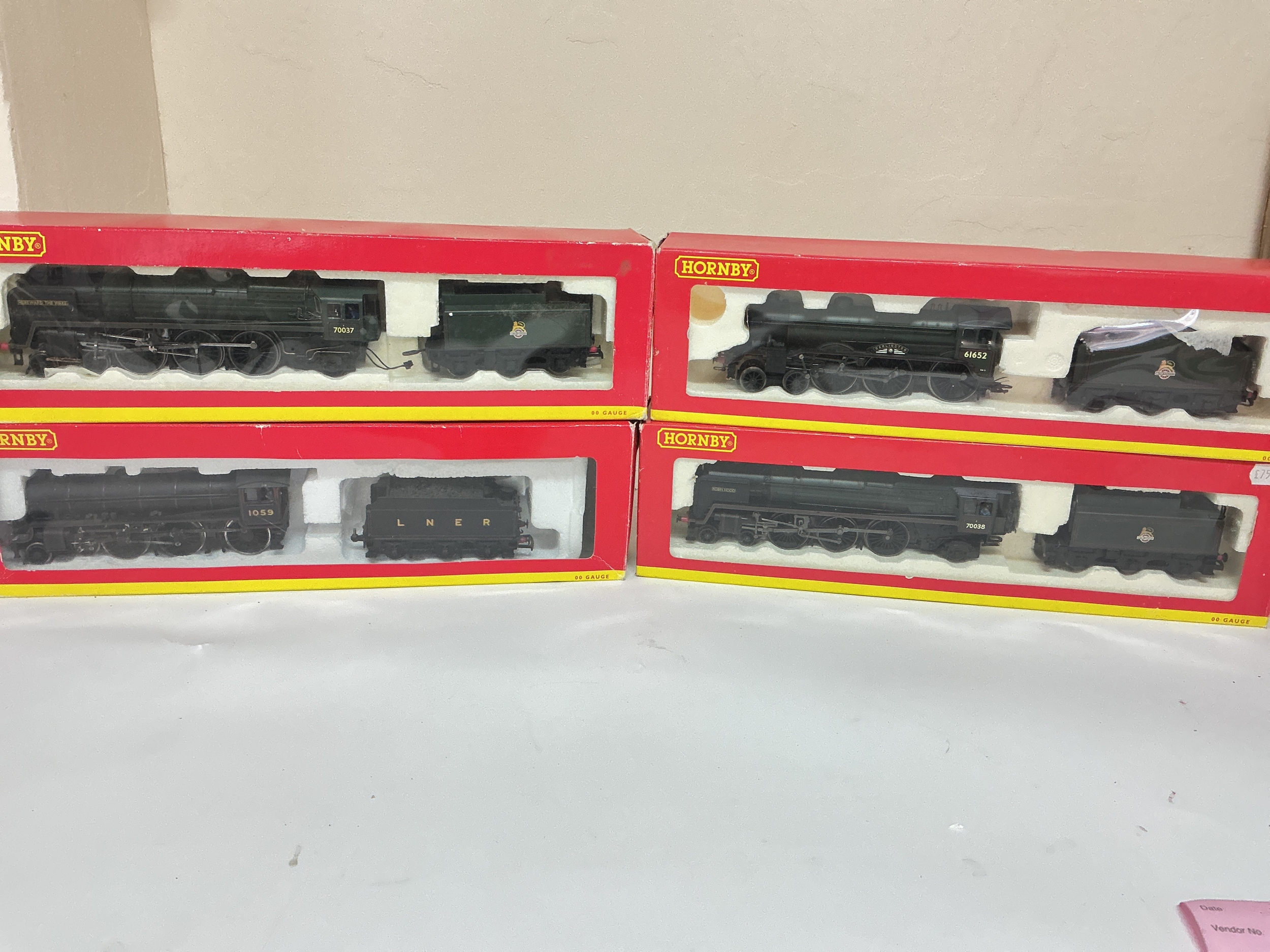 4 Boxed Hornby 00 Gauge Locomotives. No Reserve.