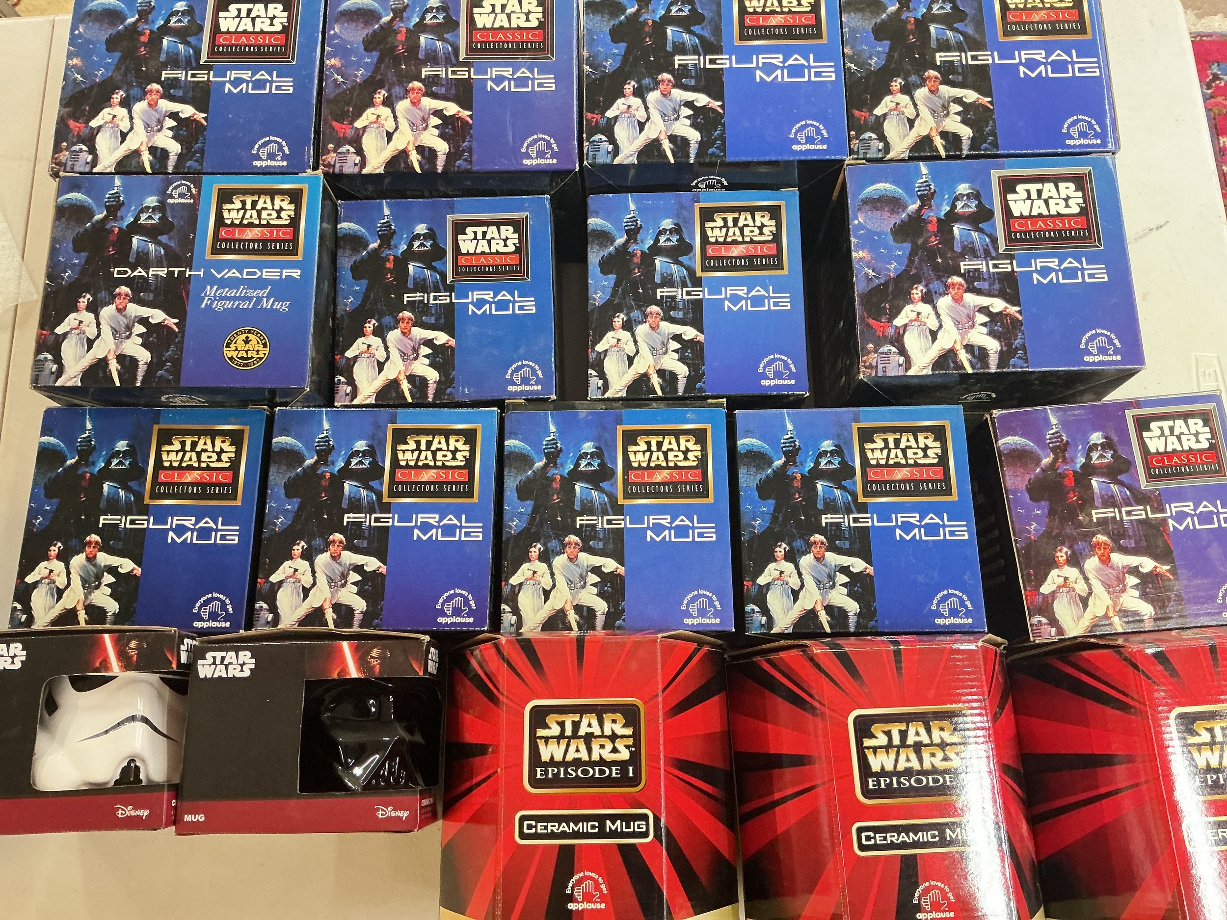 18 Boxed Star Wars Ceramic Mugs And 2 Unboxed Puzzles. No Reserve.