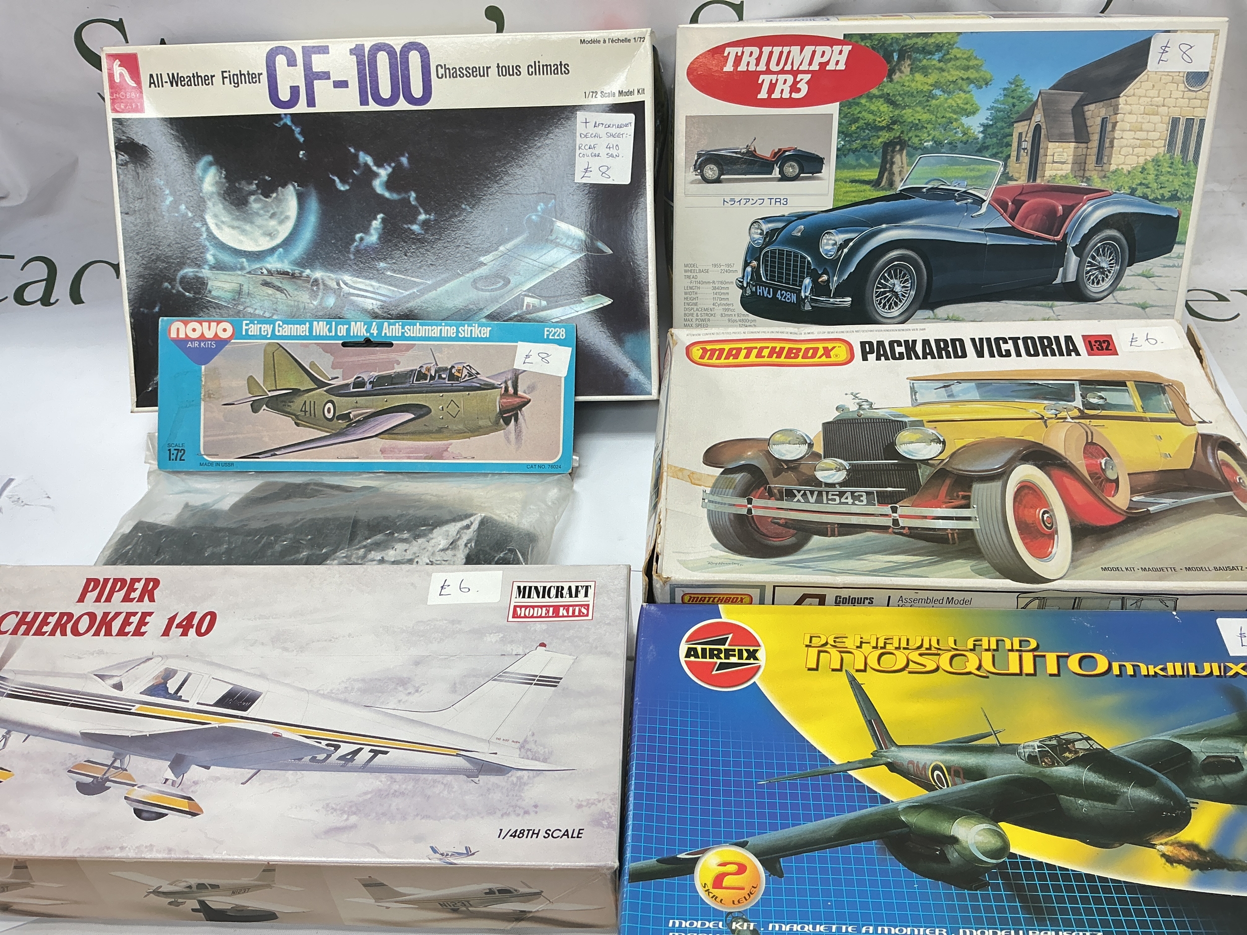 A Collection Of Boxed Plastic Model Kits Including Matchbox, Minecraft, Novo Etc.