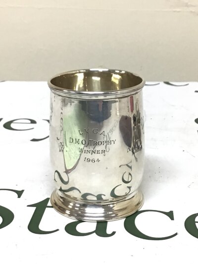 A Silver tankard with 1964 Inscription maker Mappin & Webb Sheffield hallmarks weight 170g