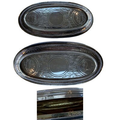 A hallmarked silver tobbaco box with engraved with card characters. Pairpoint Brothers, 221g. London 1915, 13cm x 4cm x 6.5cm,