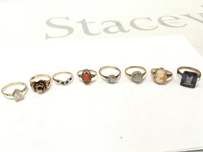 Eight 9ct gold stone set rings sizes K , M. 17.6g total weight