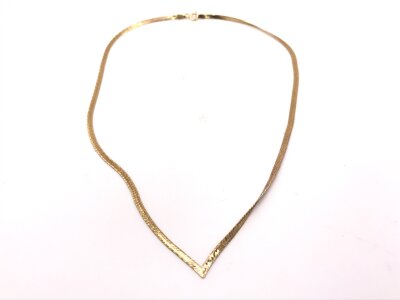 A 9ct gold necklace.
4.16g