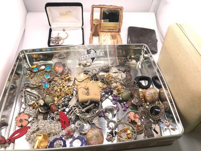 A collection of assorted costume jewellery including some silver items.