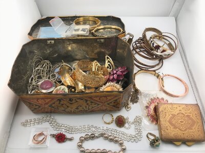 A large collection of assorted costume jewellery including 9ct metal core bangle etc.