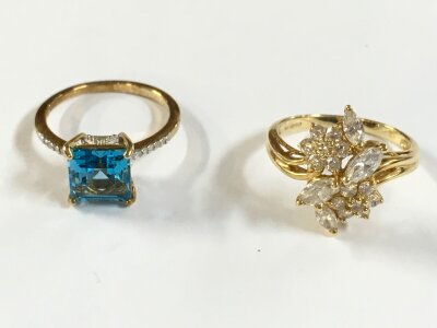 14ct and 9ct gold rings, 6.1g total weight