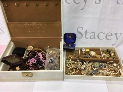 A box of assorted costume jewellery
