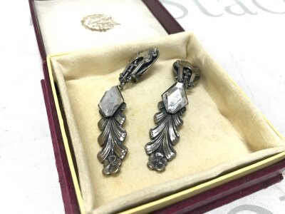 Ermani Bubatti long earrings (signed)