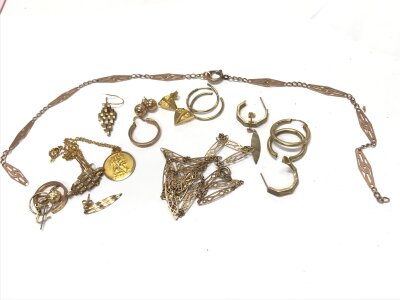 A Collection of scrap gold Jewellery including earrings, necklaces. Approximately 20g