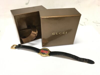 A ladies boxed Gucci wristwatch
