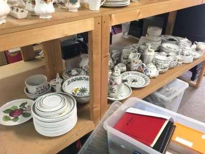 An extensive botanic gardens dinner and tea service including tea pots, vases, plates etc