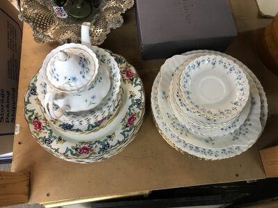 Royal Albert tea set, memory lane and royal Doulton Floradora plates. No reserve