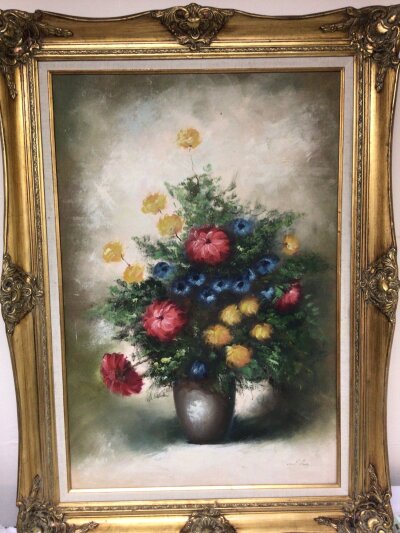 A Large framed oil painting on canvas still life study of flowers in a vase 20th century indistinctly signed possible Carrol King. For interpretation.113x82cm