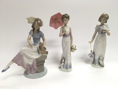 Three boxed Lladro figures- 7611,7612,7617