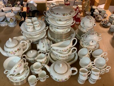 An extensive collection of Wedgewood Mirabelle pattern dinner, tea, and coffee service.