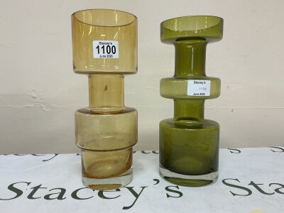 2 riihmalri 1960s vases by lasi oy. They have the iconic pino/ stack design by Tamara Aladin, mid century art glass