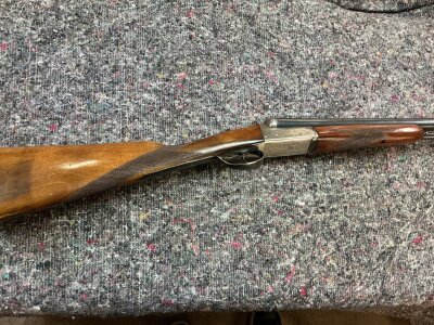 kestral 12g side by side shotgun with fixed chokes. Right handed 27.5 inch barrel.
Serial number 276872
Please note that a shotgun license is required to purchase this lot. Viewing and collection is by appointment only.