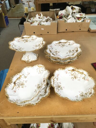 A Limegos dessert service