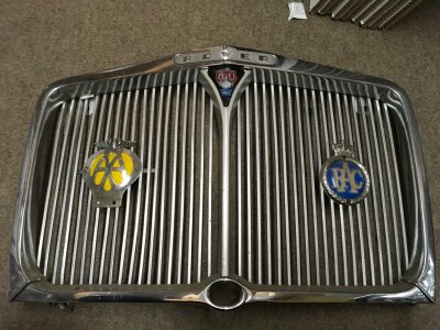 A vintage rover chrome grill with a AA badge. 64cm wide 38cm tall