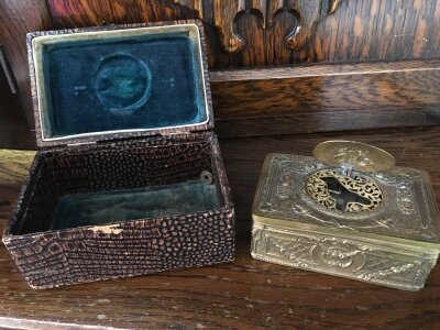 A Swiss musical box for restoration