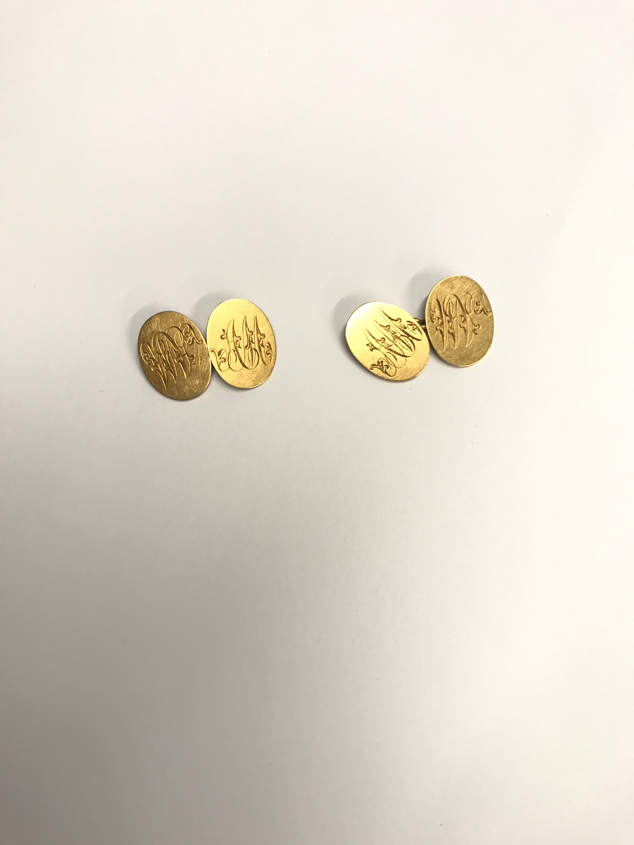 Pair of gold 18ct cufflinks. 12.5g 