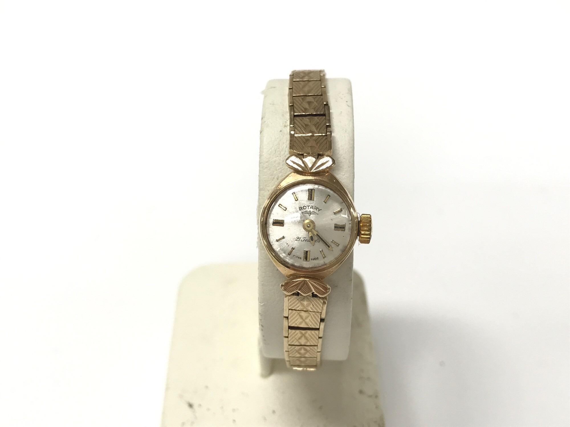A vintage 9ct gold ladies rotary watch. 14.23g