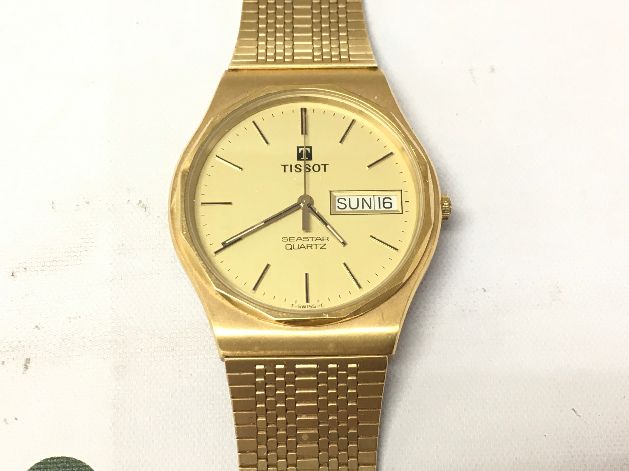 A Vintage gents Tissot Seastar quartz wristwatch