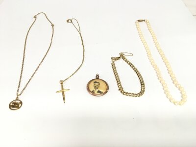 A collection of assorted 9ct gold items 14.65g and a pearl necklace with gold clasp.